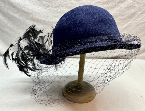Vintage Ladies Royal Blue Wool Hat with Black Fea… - image 5