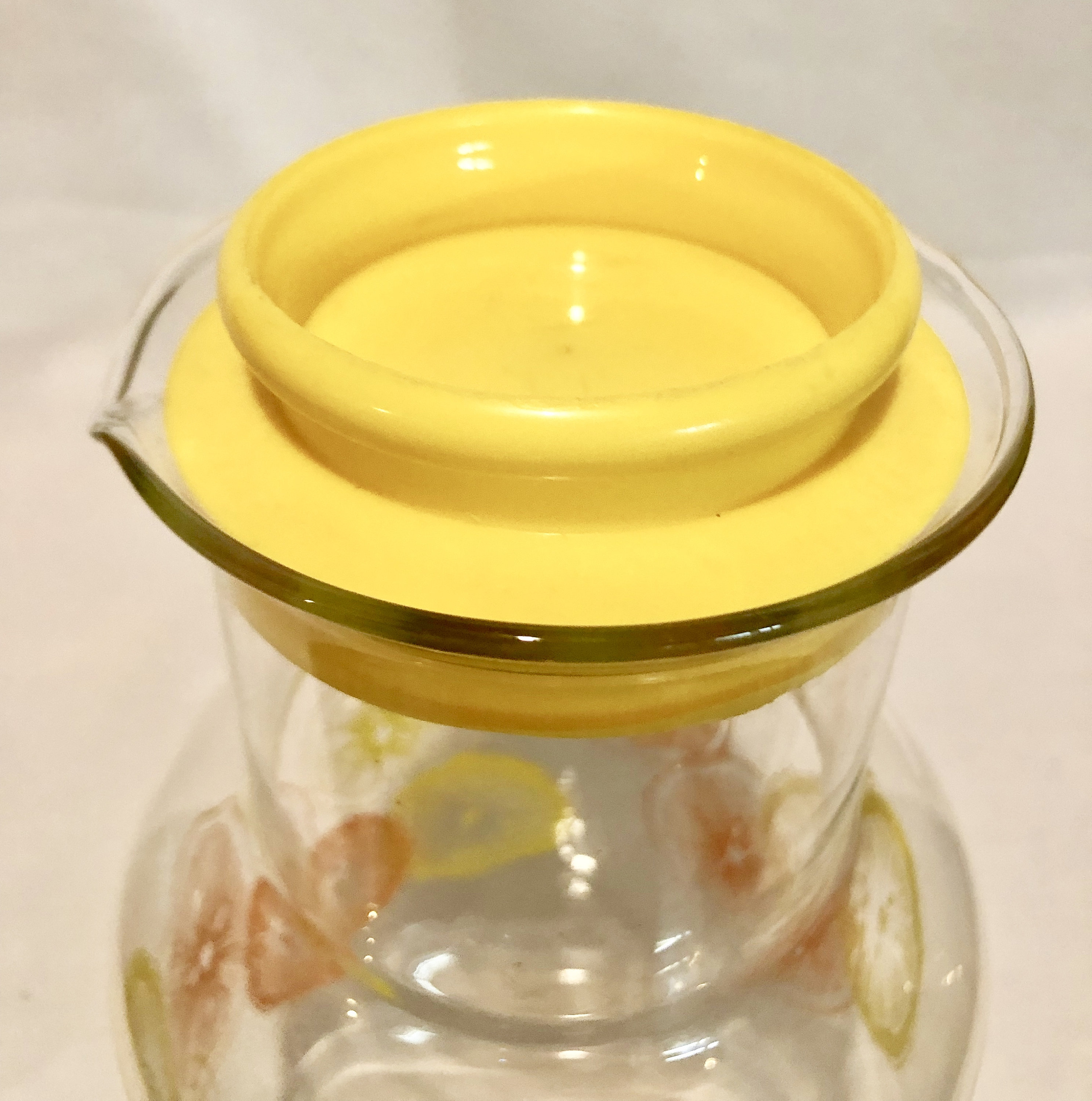 Vintage Pyrex Glass 2 Liter Orange and Lemons Juice Carafe with Lid