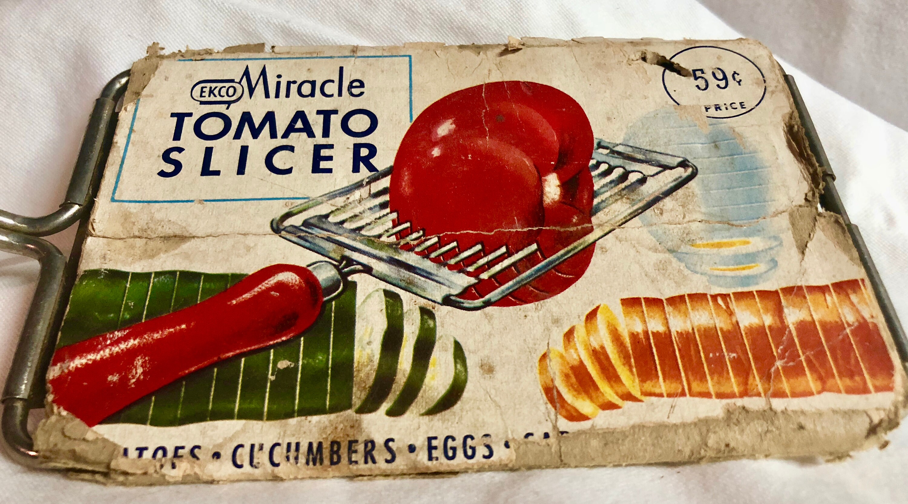 Ekco Midcentury Miracle Tomato Slicer with Red Wooden Handle and