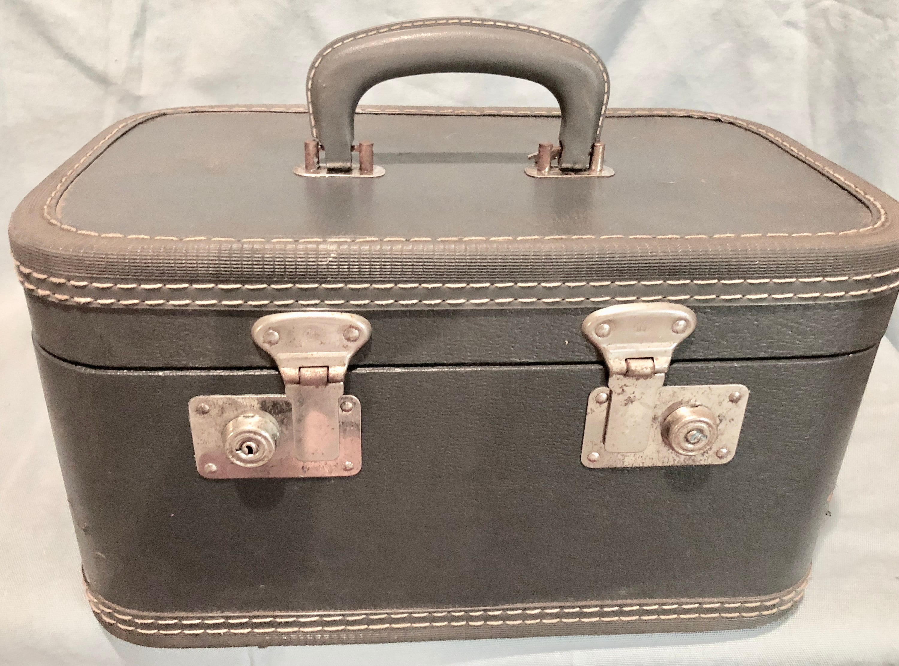 Vintage Steel Blue Square Hard Ladies Train/Cosmetic Travel Case