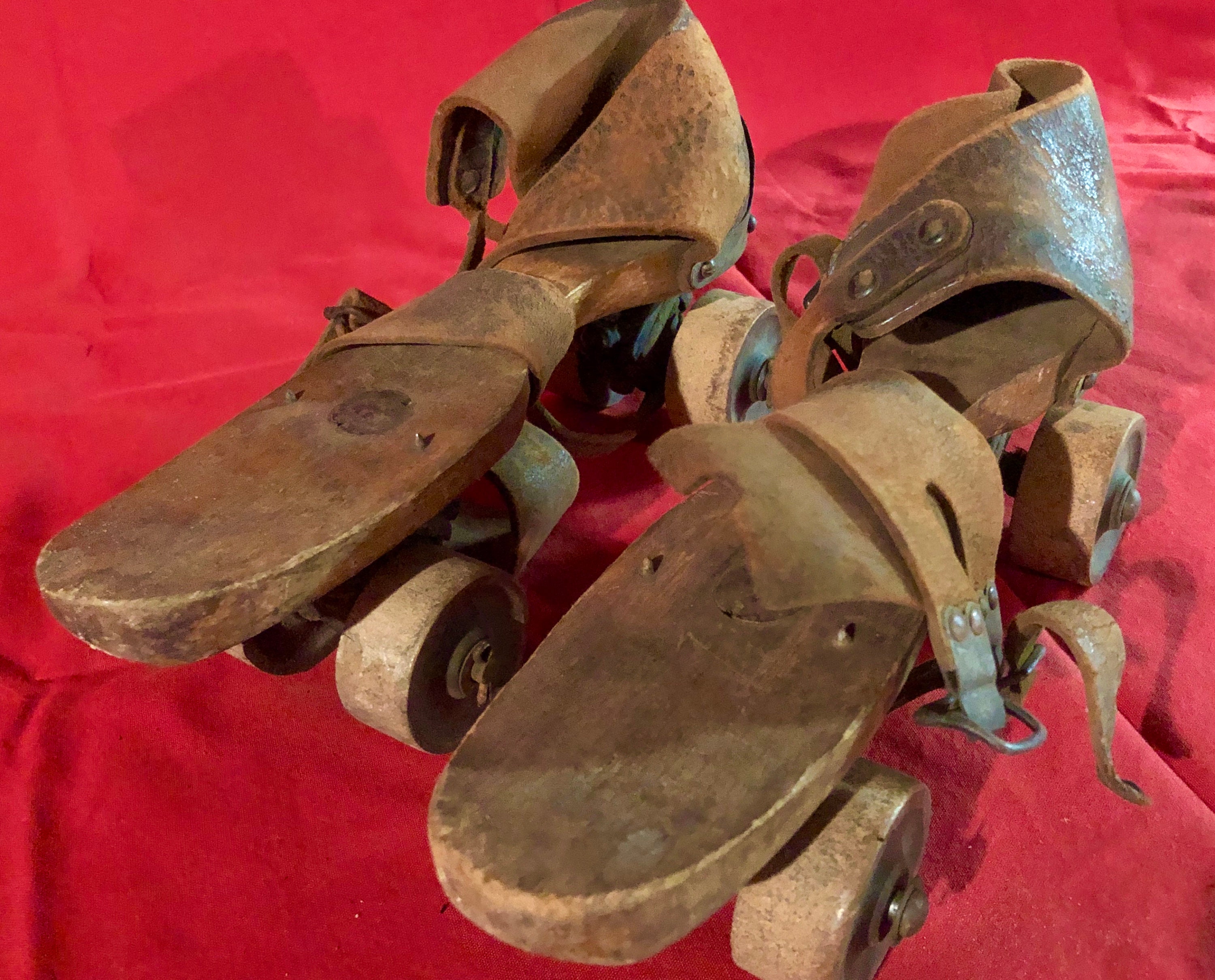 Antique 1800s Ladies Wooden Roller Skates Size 9