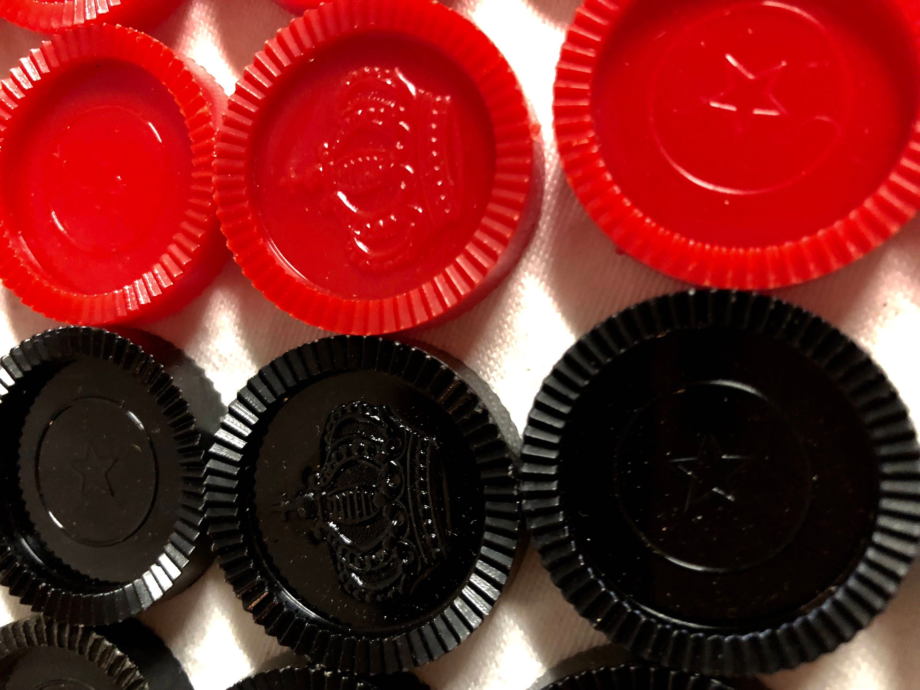 Vintage 1950's Crown Plastic Self Stacking Checkers