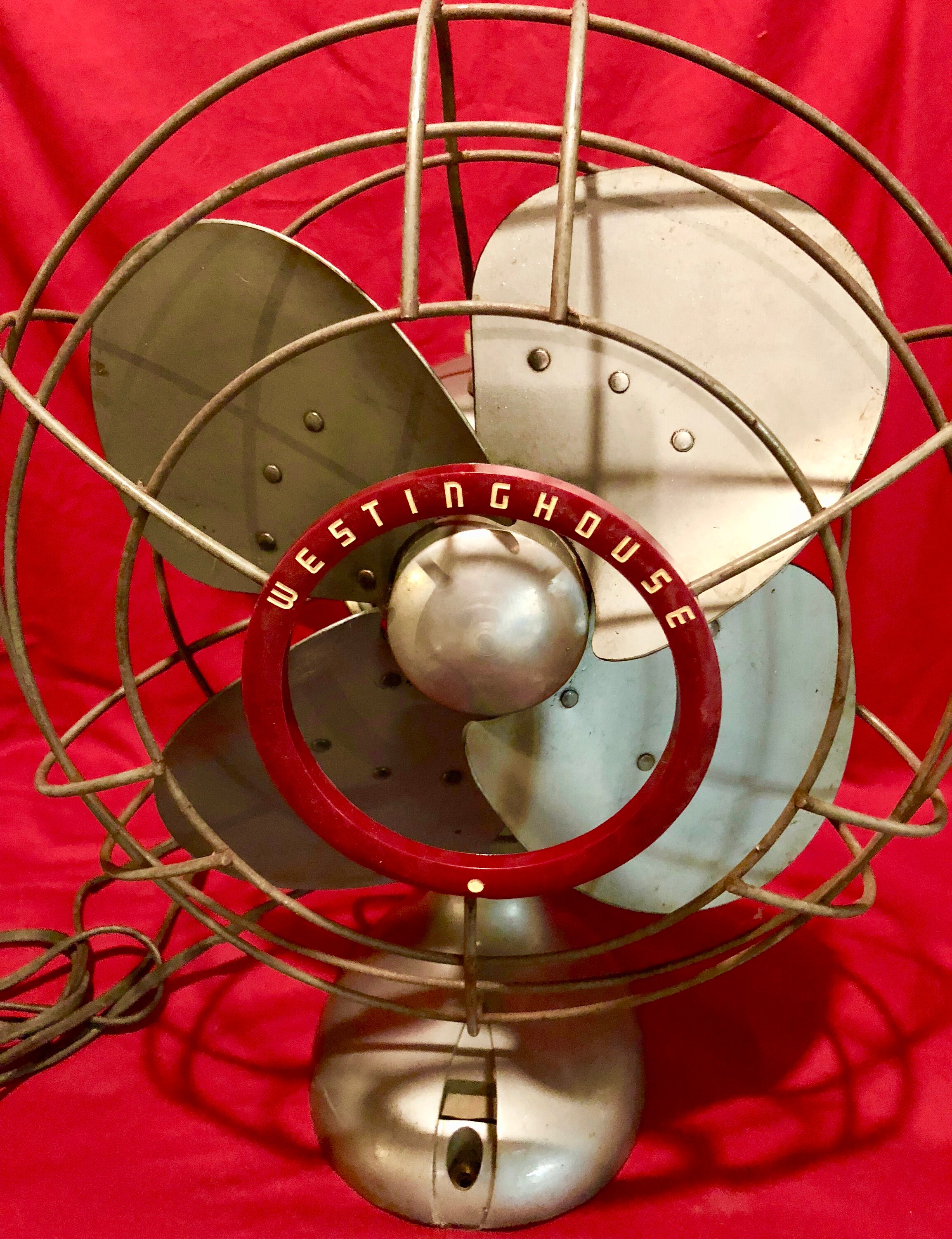 Vintage Westinghouse Metal Oscillating Table Fan