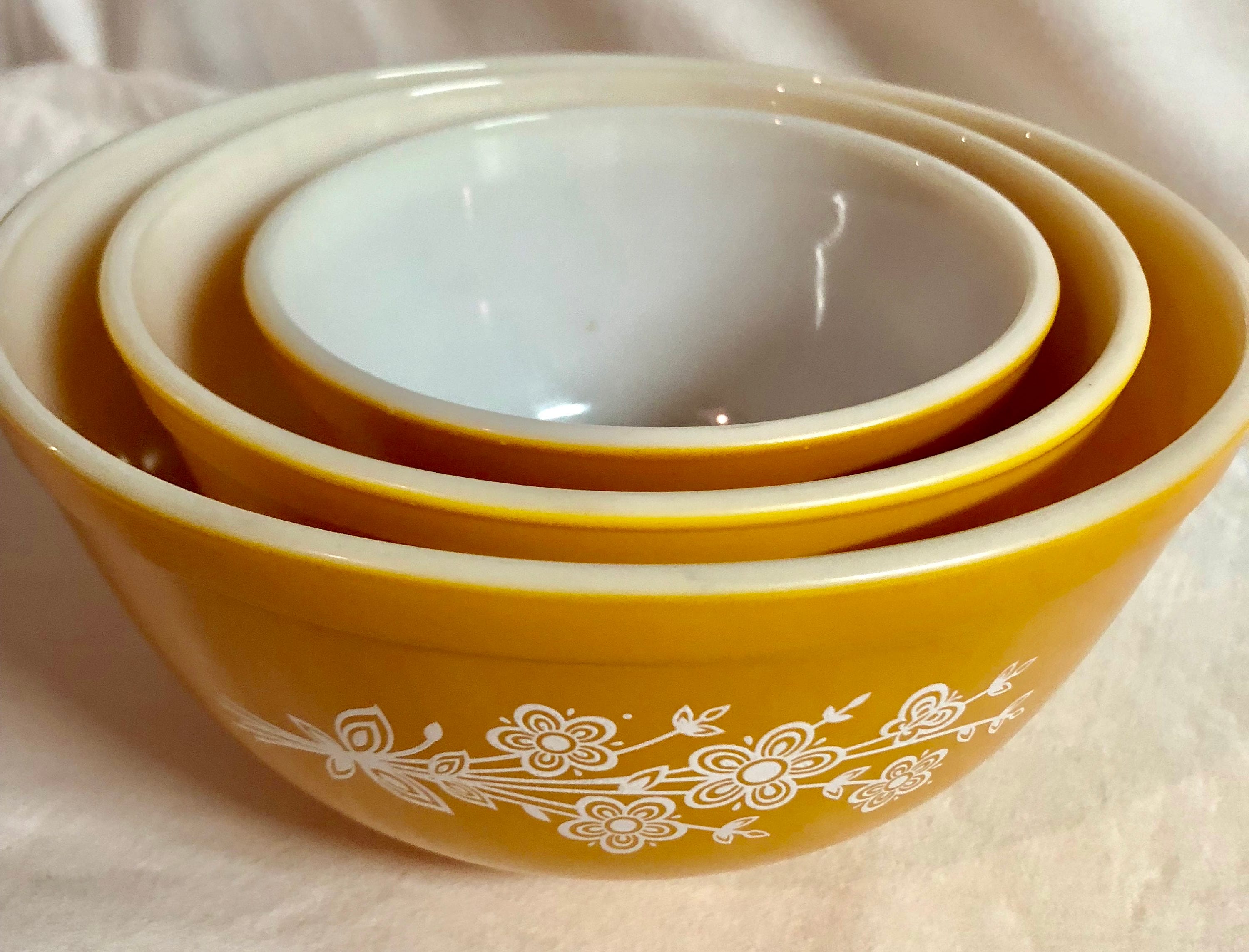 Pyrex Glass Orange Butterfly Flower Set of Three Nesting Bowlscirca