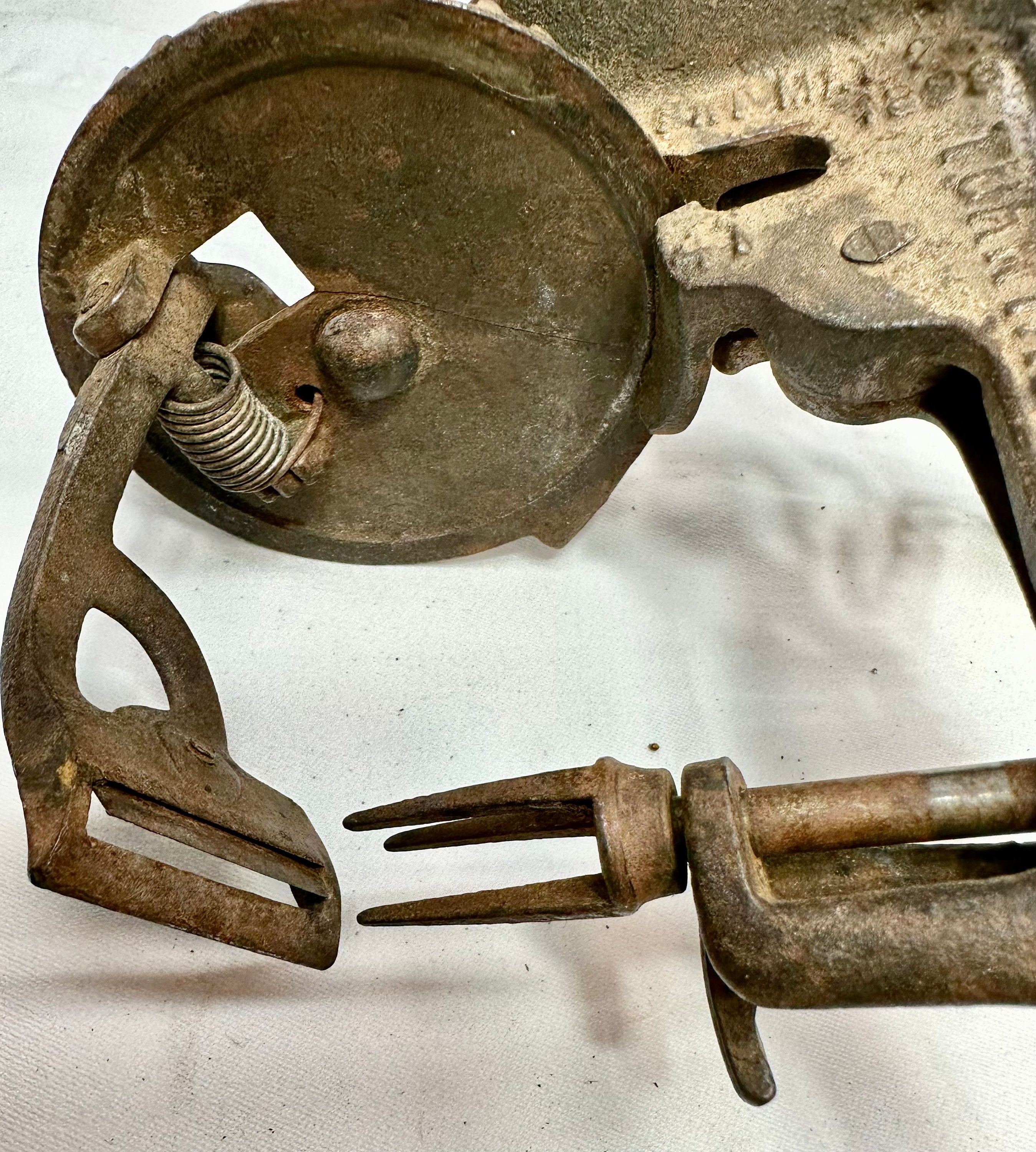 Vintage 'Turntable' Metal Apple Peeler,Patent 1898, Goodell Co ,Antrim, New Hampshire