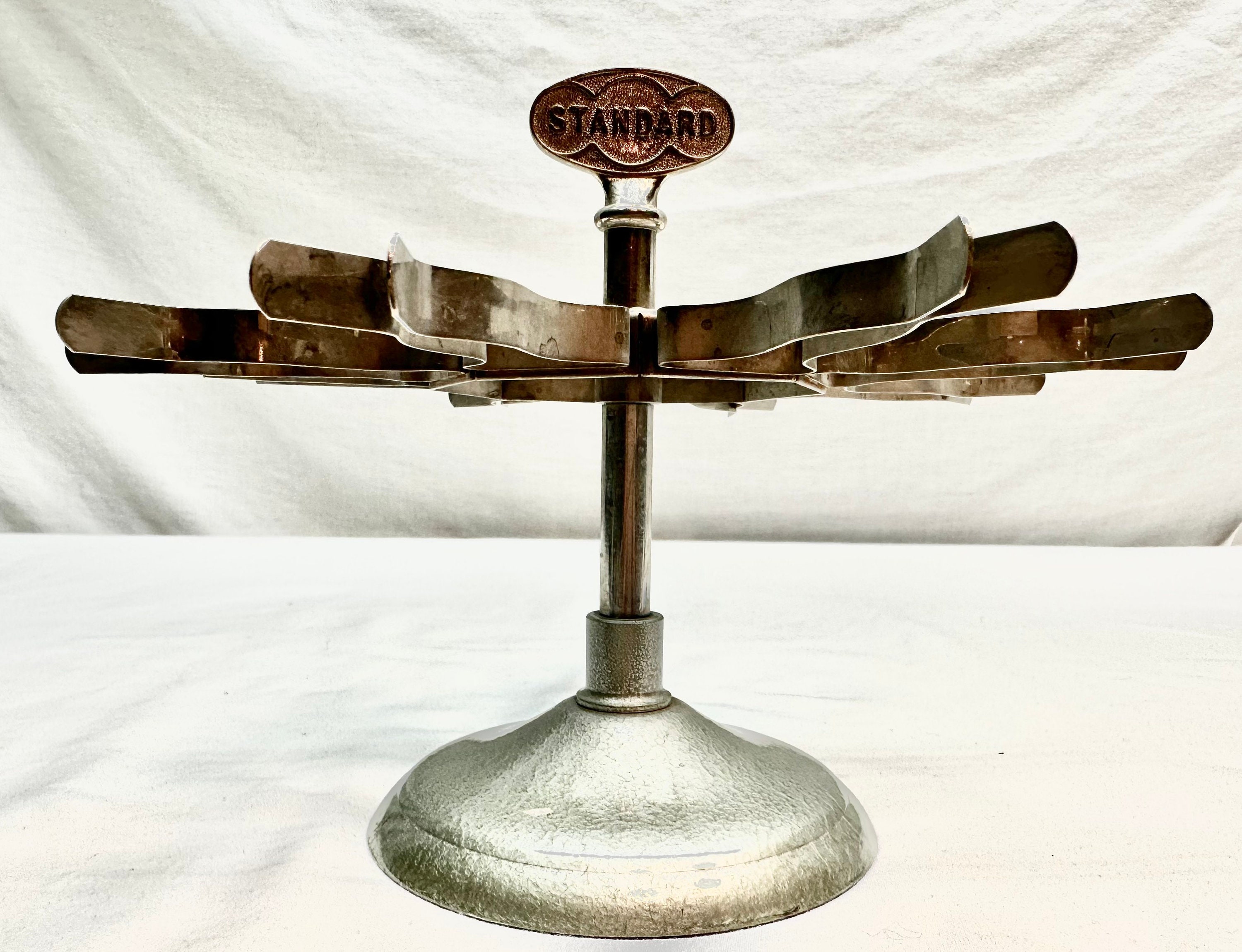 Vintage ‘Standard’ Metal 8 Slot Spinning Carousel Rubber Stamp Holder