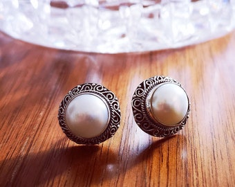 Pearl Earrings,Freshwater Pearl Earrings, Silver Stud Earrings,Wedding Jewelry,Bridesmaid,Gift for Her,Gift for Mom,Bali Jewelry,Pearl Studs