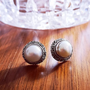 Pearl Earrings,Freshwater Pearl Earrings, Silver Stud Earrings,Wedding Jewelry,Bridesmaid,Gift for Her,Gift for Mom,Bali Jewelry,Pearl Studs