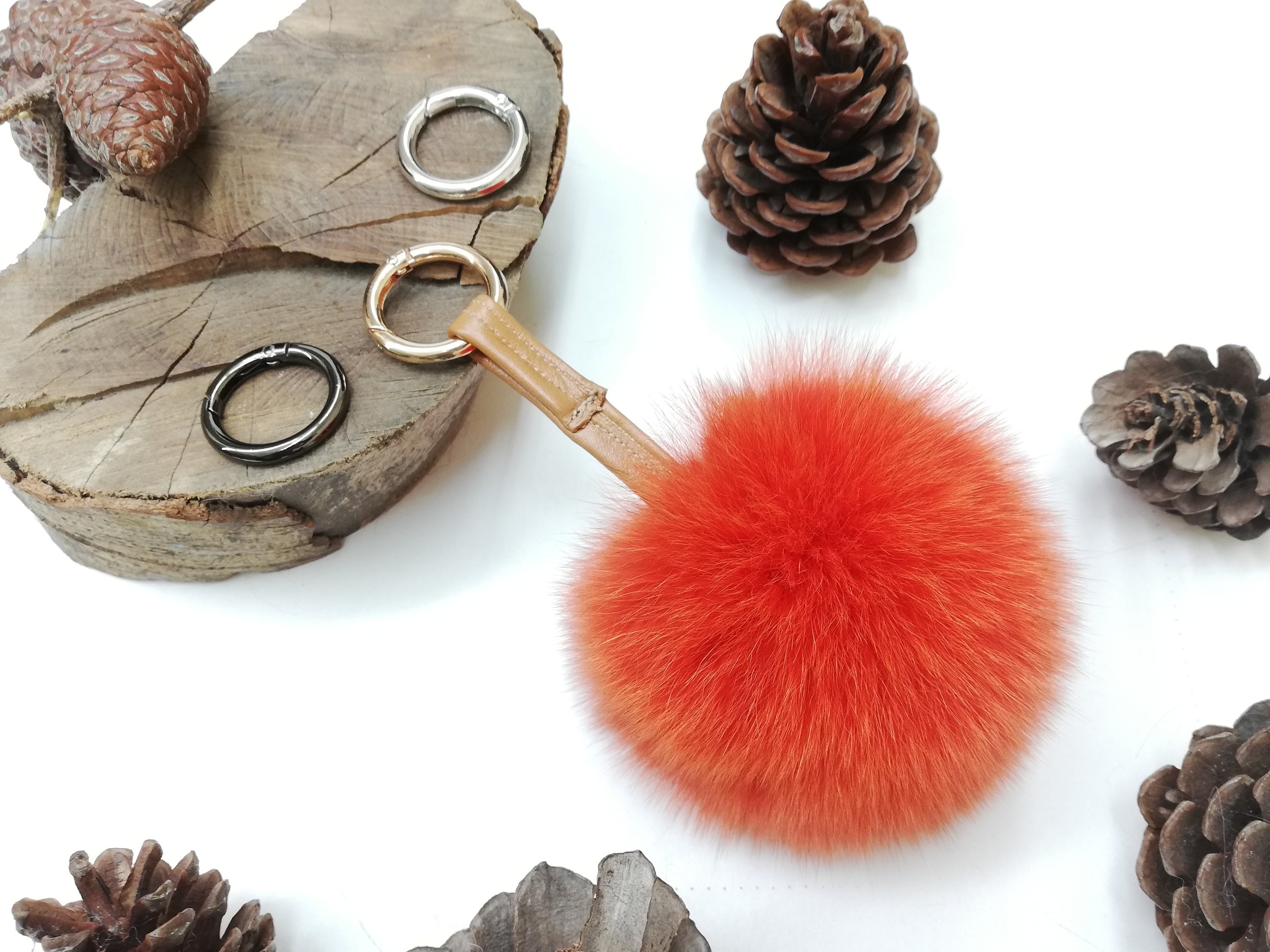 Real fox fur bag charm pom pom orange color , fox fur ball ,pom pom keyring  ,fur bag accessory, fox fur keychain, Gift for women's and girls