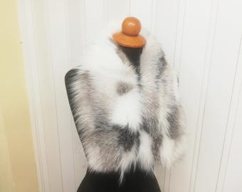 Handmade Shadow Frost Fox Fur Collar: Elegant Winter Neck Warmer