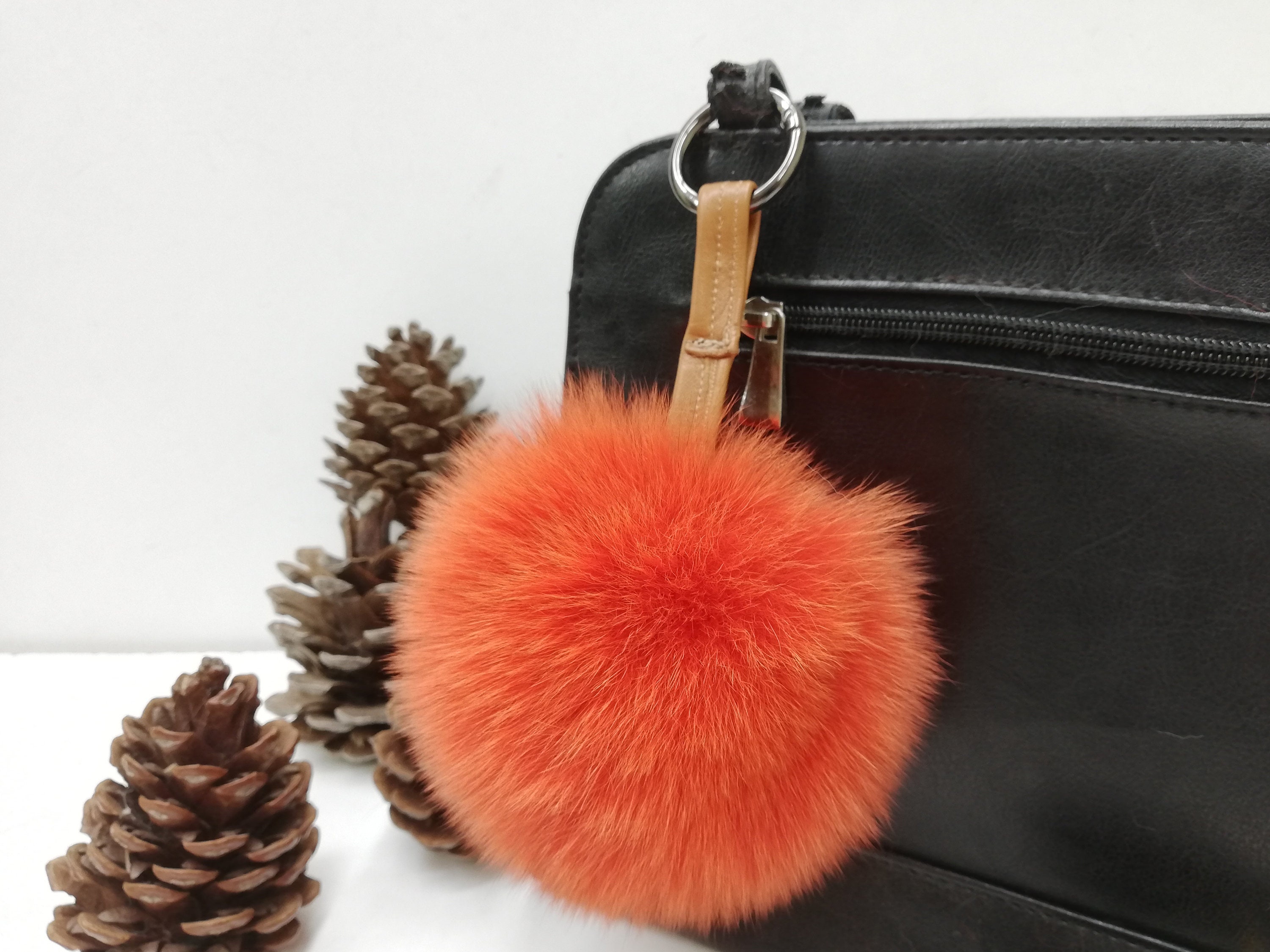 Real fox fur bag charm pompom yellow/orange color keychain,fur ball,real fur  pom pom ,real fox pom,pom pom keychain,real fur bag accessory