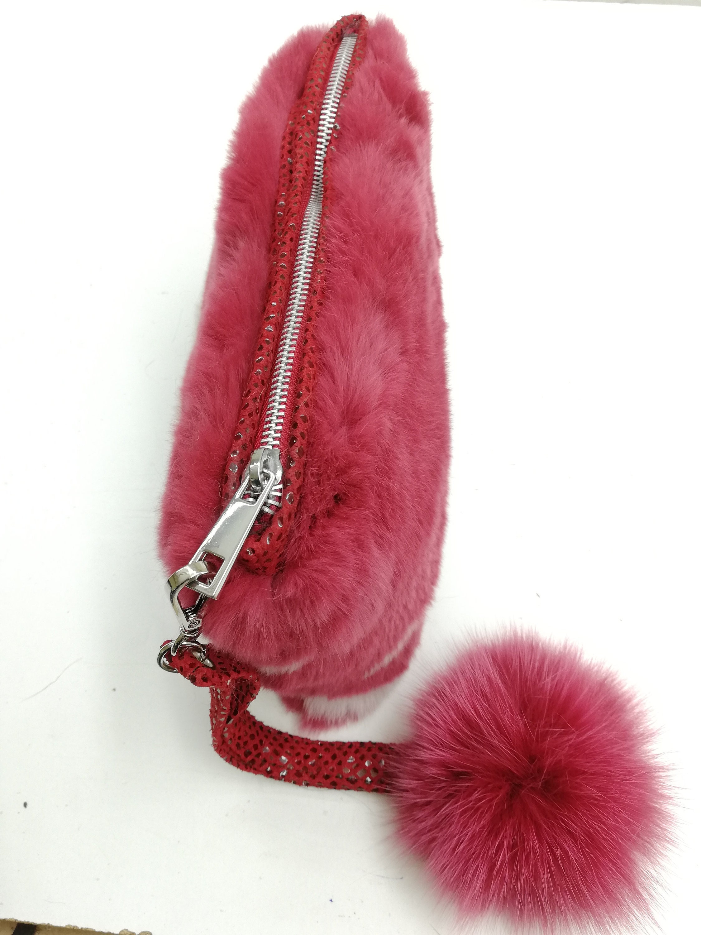 Valentine's Day Furry Purse Soft Fluffy Faux Fur Heart Handbags for Women  Girls Valentines Day Cute Present-Red - Walmart.com