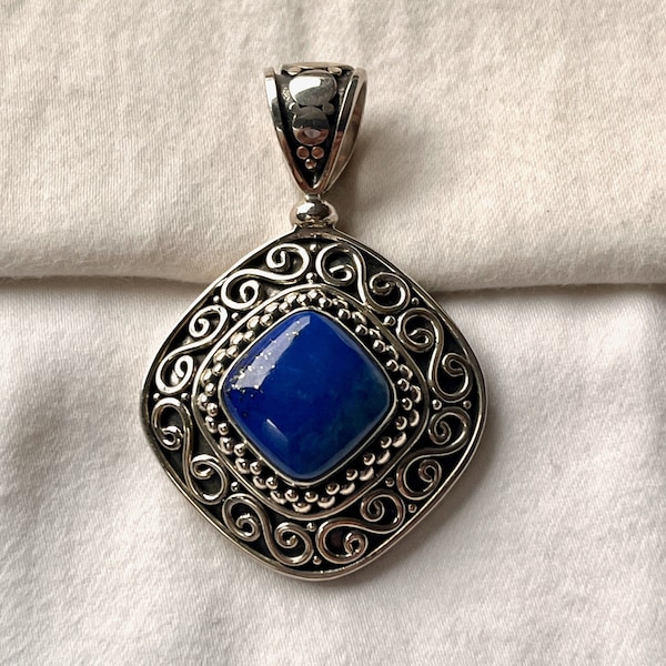 Vintage Pendant * Bali Suarti * Silver & Lapis Lazuli * 925BA Indonesia * A Sophisticated Statement Piece
