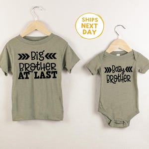 Third Baby Reveal – Matching Big Middle Little Shirts – Sibling Shirt Set for Pregnancy Announcement