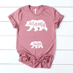 Camiseta unisex para anunciar el embarazo de Mamá Oso - Bella Canvas