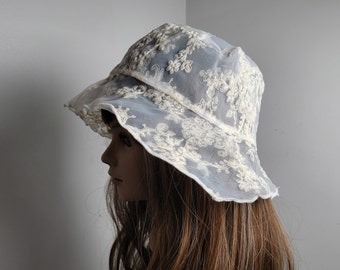 【MARGARIN FINGERS】LACE BUCKET HAT MARGARIN FINGERS Floral Bucket Hat - Light Pink