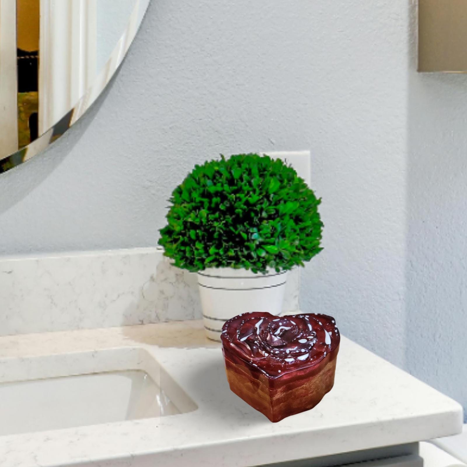 Romantic Red & Gold Resin Heart Trinket Box with Rose Lid-Sturdy Keepsake or Jewelry Holder-3.75'' x 3.5'' x 2"-Sweetheart Gift - Thumbnail 7