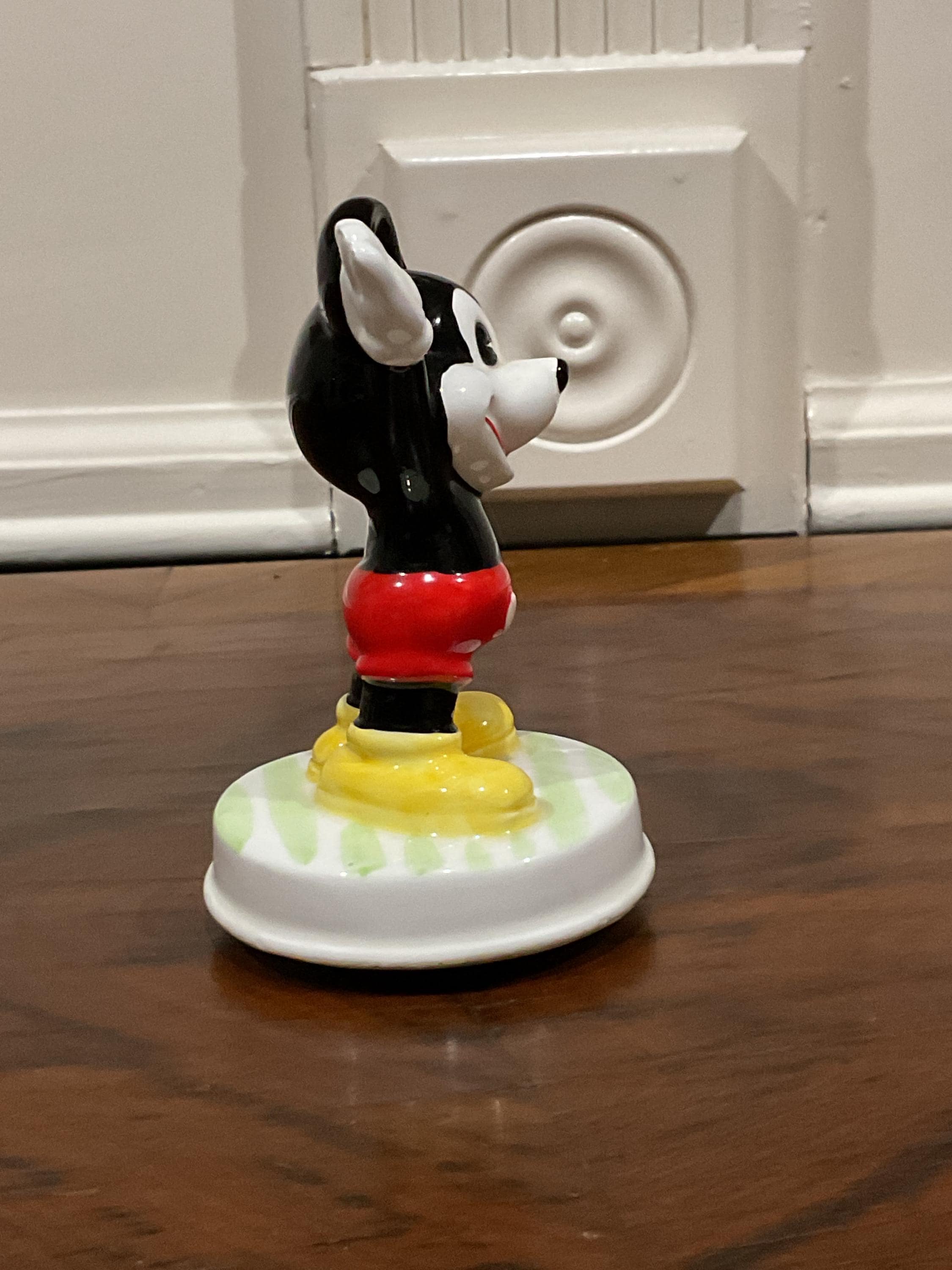 Musicbox Mickey Mouse Music Box Figurine. (1976) Vintage Schmid