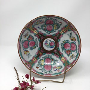 Vintage Chinese Rose Medallion bowl, Porcelain Handpainted Bowl. Asian motif. Signed w Chinese Characters