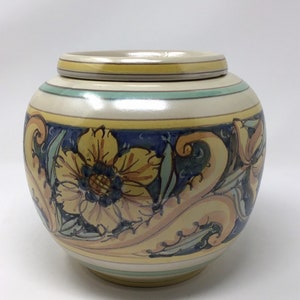 Vintage Hand Painted Italian ceramic pot. Deruta Italian Pottery, Planter,Flower Pot, Jardiniere, Double pot, Cache Pot.