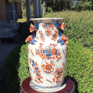 Japanese 19th C Imari Porcelain Baluster Vase
