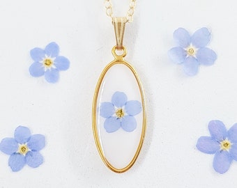 BELLA • Collier résine Myosotis • Forme ovale or • Gold Filled 14k • Cadeau d’anniversaire • Collier de fleurs • Bijou de nature florale