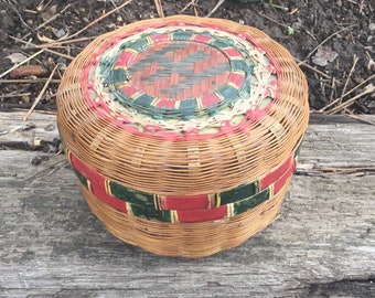 Vintage Round Woven Wood Sewing Basket With Lid