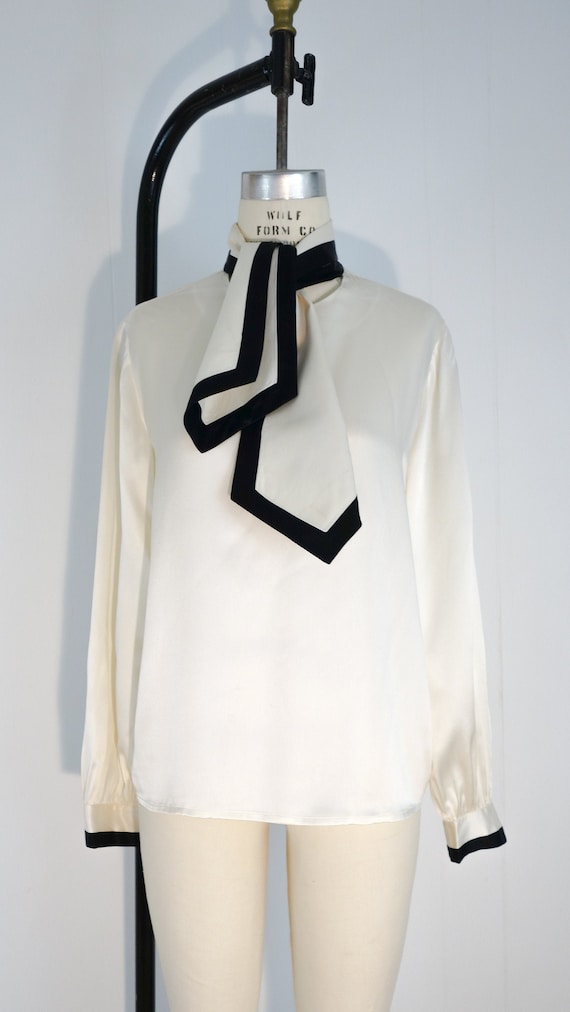 Adolfo Silk Black and White Blouse
