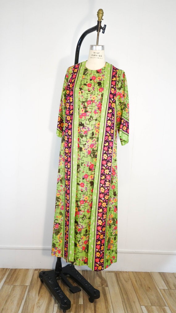 Vintage 60's/70's Floral Lounge Craft dress