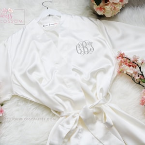 Monogrammed Satin Robes, Bridesmaid Robes, Glitter Robes, Wedding Gift, Personalized Robes, Bride Robe, Bridesmaid Gifts, Ivory Robe