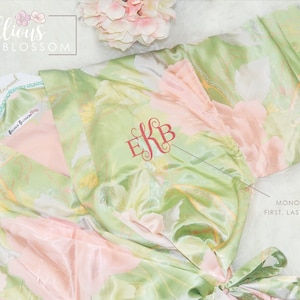 Personalized Silk Satin Pastel Floral Robes, Silk Robes, Silk Floral Robe, Bridal Party Robes, Bridal Robe, Bridesmaid Gifts, Floral Robe