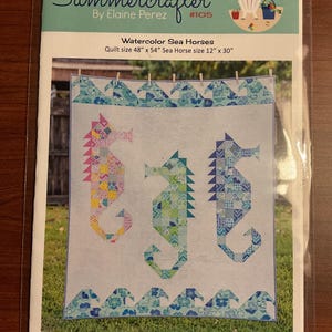 Modèle de courtepointe Hippocampes à l'aquarelle par Elaine Perez pour Summercrafter (neuf sous blister)