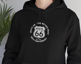 ルート66刺繍パーカー、ルート66 100周年記念、ユニセックス ギルダン 18500 ヘビーブレンド プルオーバー、ロードトリップギフト