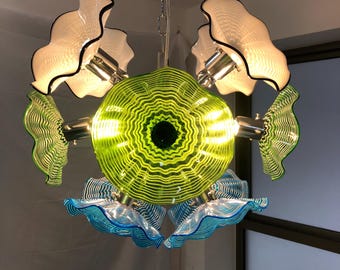 Nowoczesny żyrandol z płytą ze szkła Murano: kolorowa lampa wisząca