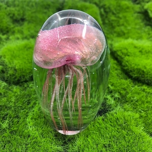 Glass Jellyfish Figurine-Paperweight, Aquarium Decor, Pink Jellyfish Paperweight,Glass Paperweight, Murano Style Decor, Art Glass Jellyfish