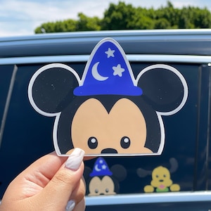 DISNEY . Autocollant Euro Disney Mickey Magicien