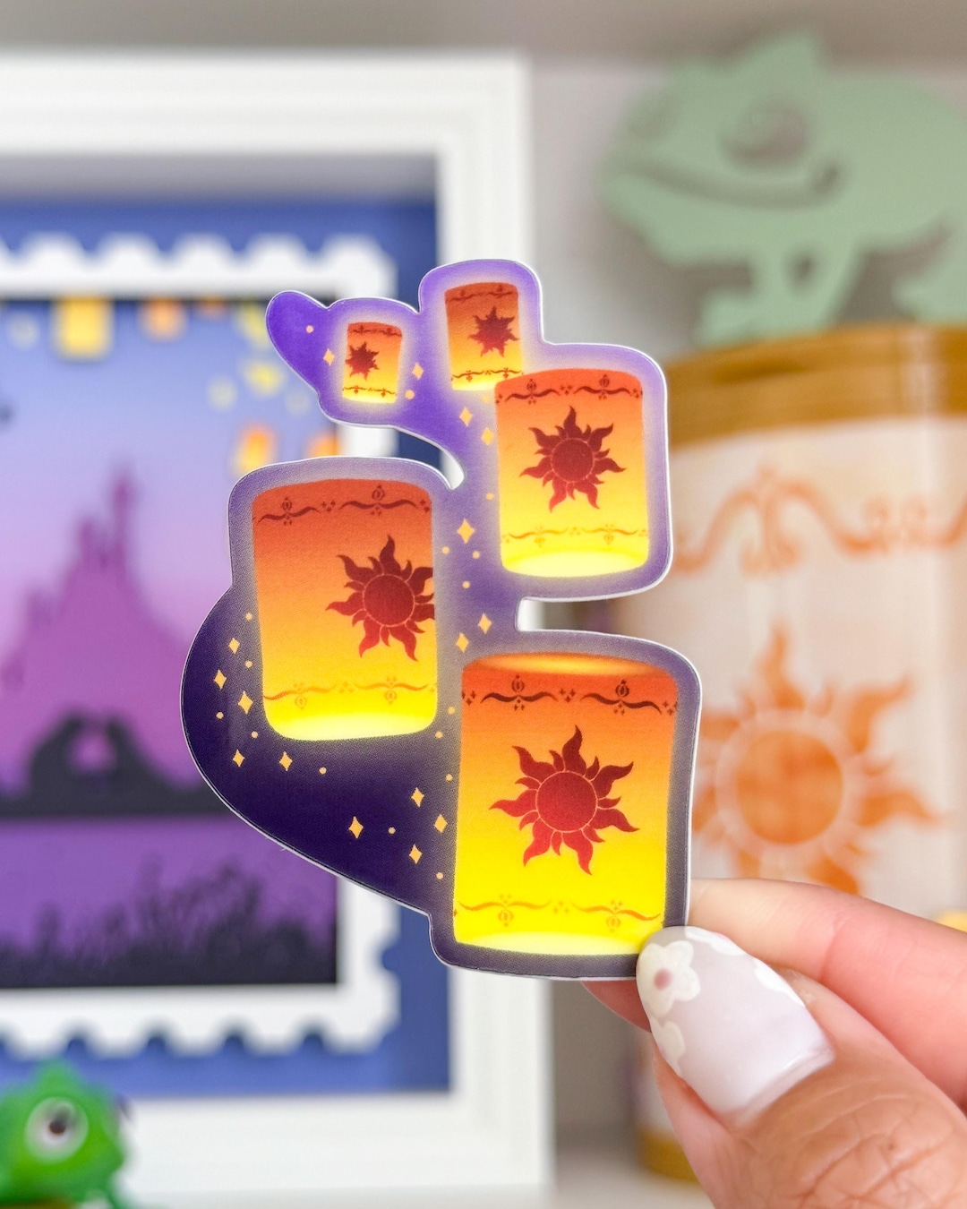 Floating Lanterns Glow in the Dark/ Water Bottle Rapunzel Pascal Disney ...