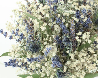 Lavendel Blaue Distel Bouquet Hochzeit / Schleierkraut Bouquet mit Eukalyptusblättern / Trockener Lavendel Brautjungfer Bouquet / Rustikales Bouquet