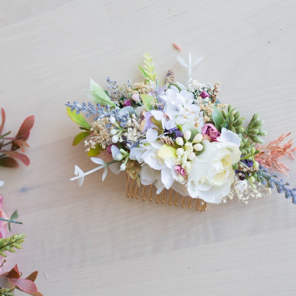 Lavender Hair Comb / Dried flowers Hair Accessory / Bohemian Wedding Flowers Comb / Eucalyptus Babies Breath Florals / Ivory greenery comb