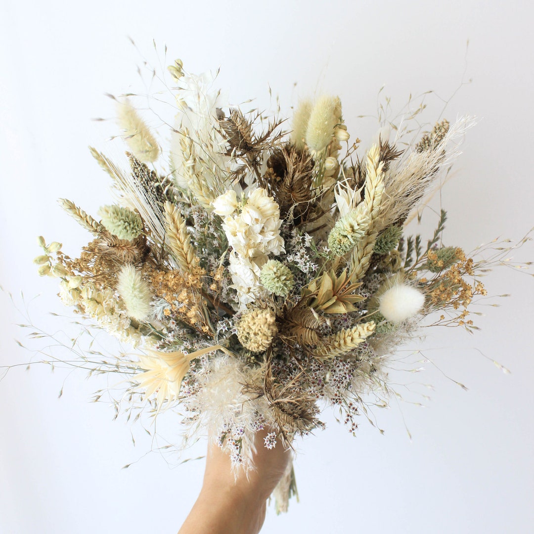 Petite Neutral Bouquet of Dried Flowers – Gratitude Collaborative