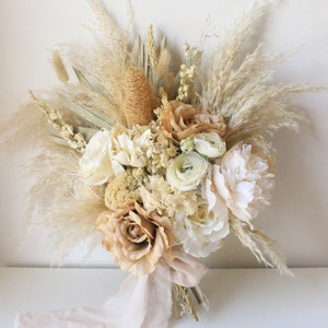 Dusty Rose Pampas Grass bouquet / Large Palm Spear bouquet / Natural Toffee wedding/ Muted earthy tones / Forever Bridal bouquet image 6