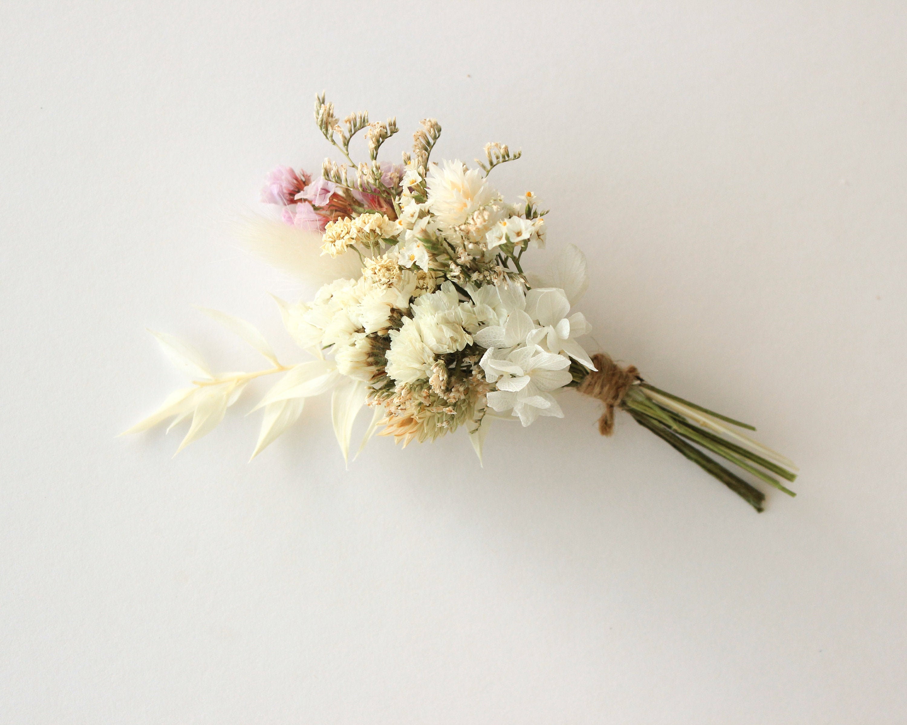 WEDDING FLOWERS BUTTONHOLE CORSAGE GROOM MOTHER OF BRIDE VINTAGE PINK DRIED GYP 