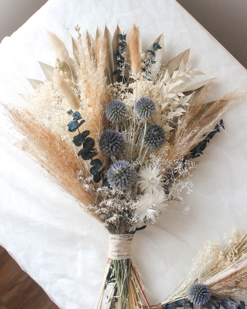 Dusty Blue White Flowers arrangement / Large Pampas Grass Palm spear bouquet / Blue Globe thistle Dusty Blue Eucalyptus Bridal Bouquet image 5