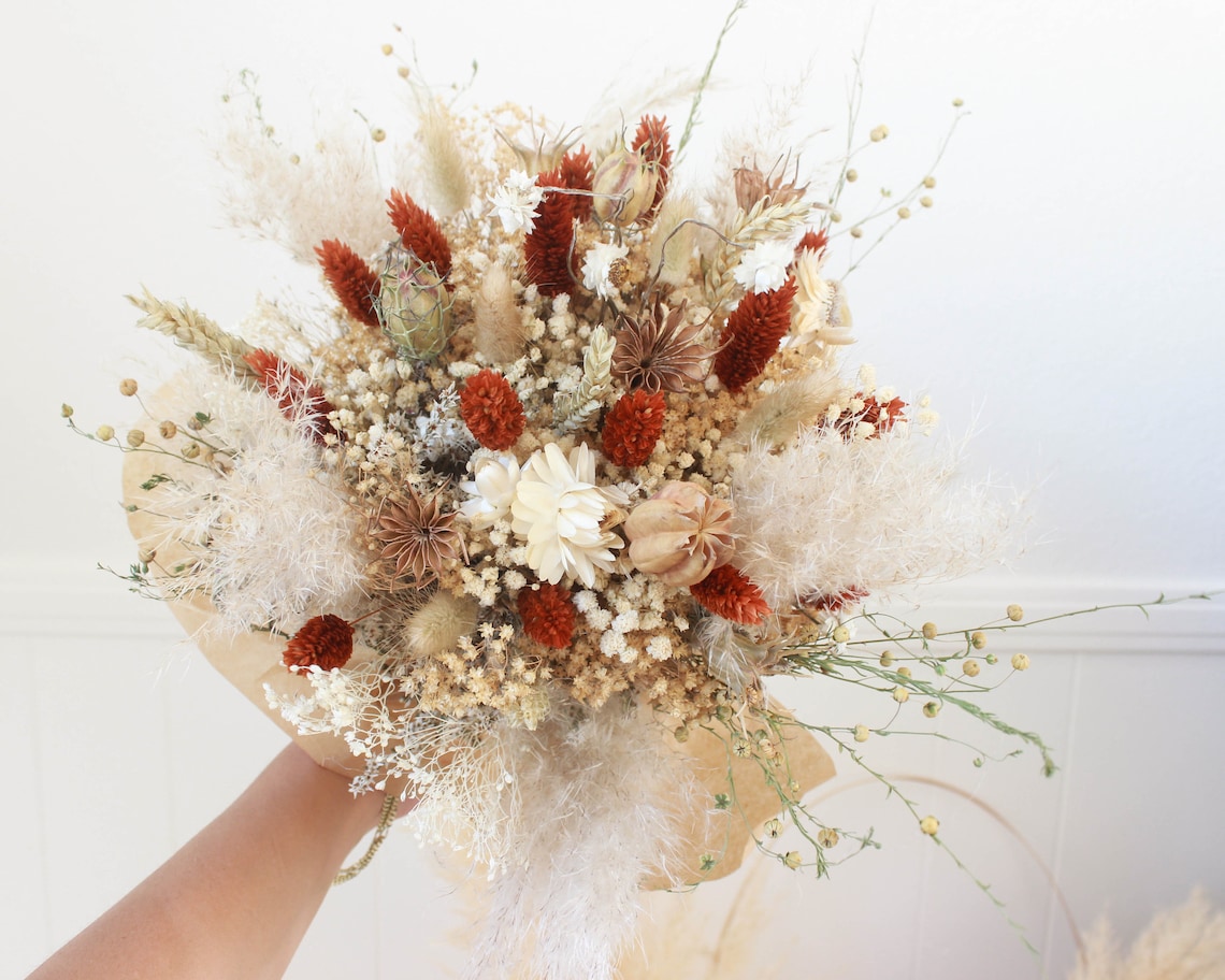 Rust Pampas Grass Meadow Bouquet / Dried Flowers Bouquet for - Etsy