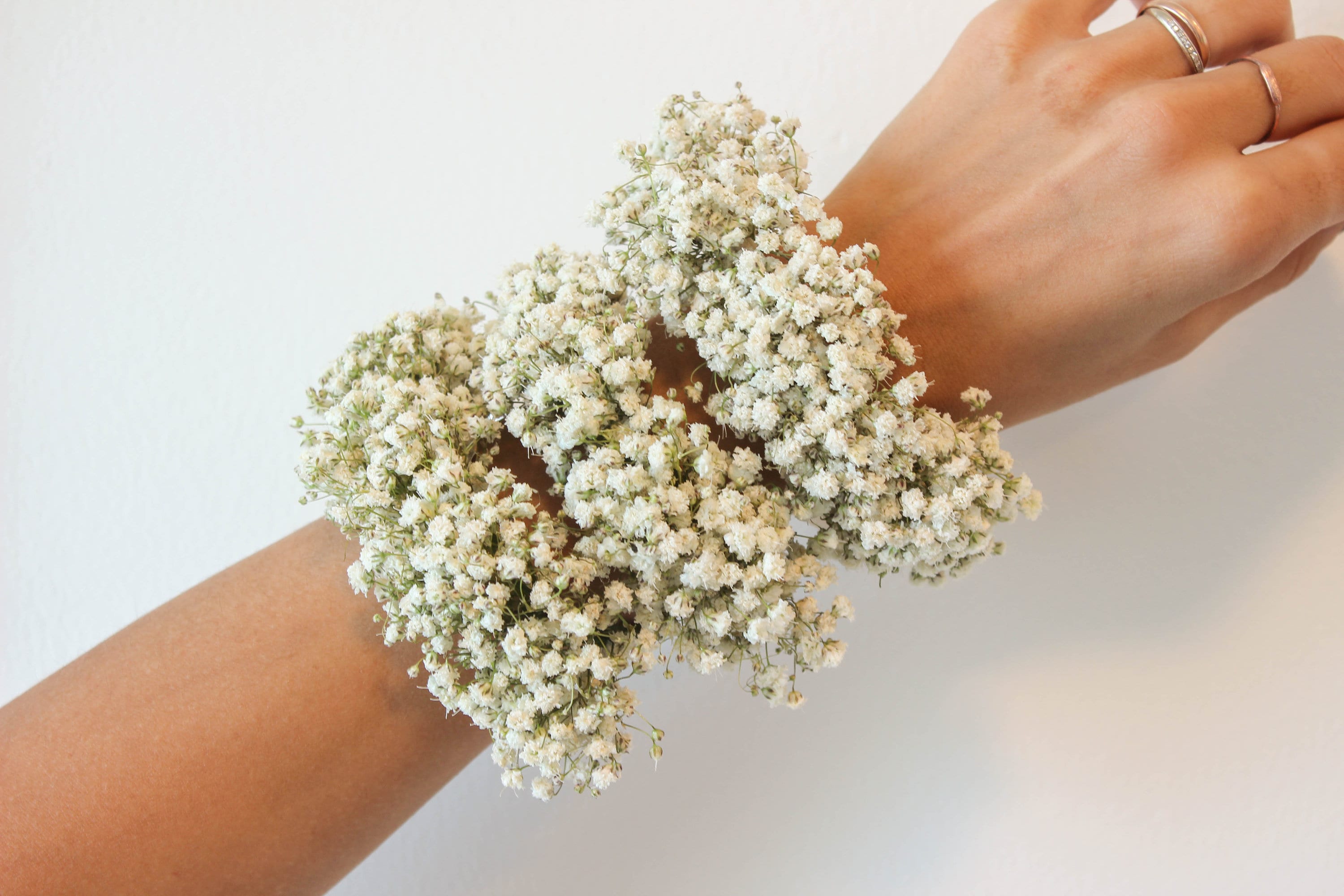 Preserved Eucalyptus & Straw Flowers Wrist Corsage / Gypsophila Wrist –  hiddenbotanicsweddings