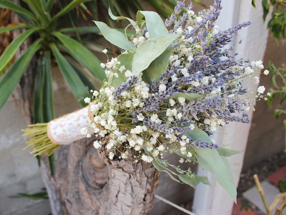 Dried Lavender Bouquet Wedding / Babies breath bouquet with eucalyptus leaves / Bridesmaid bouquet greenery