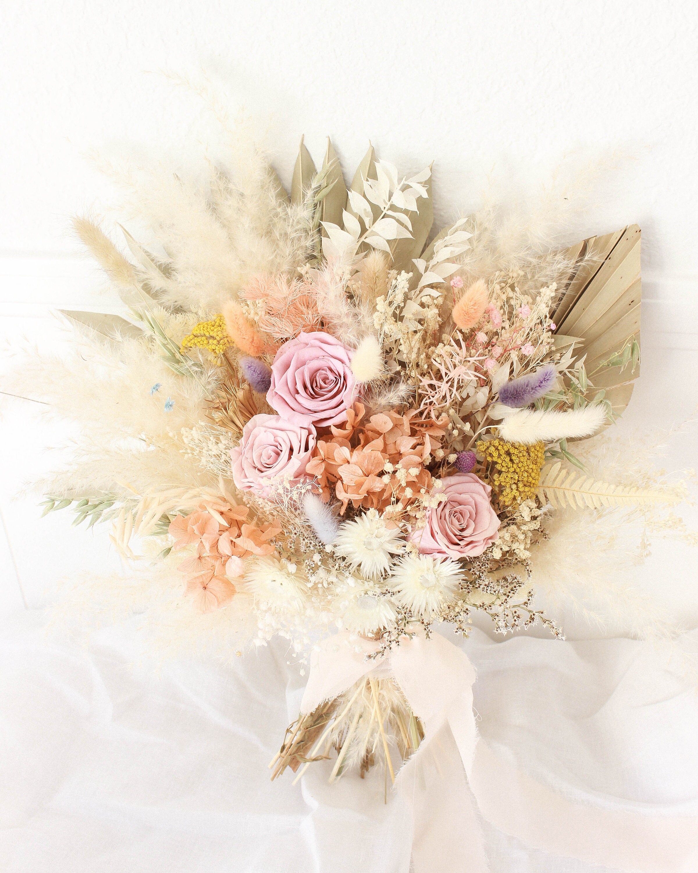 Neutral Earthy Tone Dried Flowers Bouquet / Wildflowers Bouquet / White  Muted Tone Flowers Arrangement 