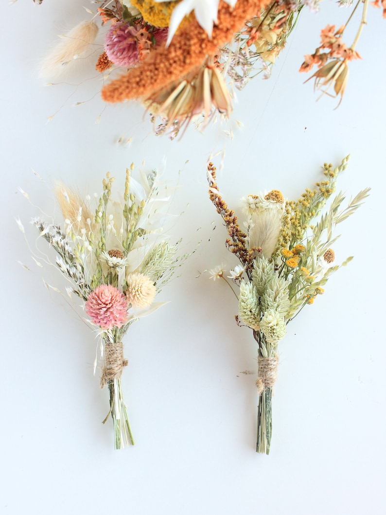 Assorted Dry Flowers Boutonnieres / Rustic Dried flowers Etsy