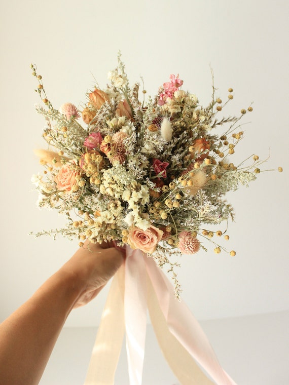 Pink Dream Peach Dried Flowers Bouquet / Preserved Daisy Rose Flowers  Bouquet / Wedding Bridal bouquet / Preserved silver grey herbs Natural