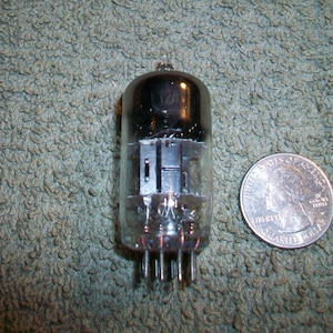 Lot of 20   9 pin style vacuum tubes, radio tubes for use in arts crafts or steampunk projects